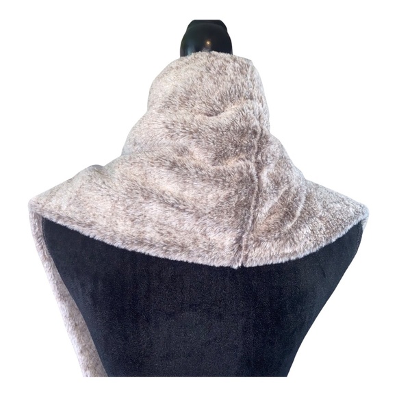 Emanuel Geraldo Womens Faux Fur Infinity Wrap Tan Cream - Picture 7 of 10